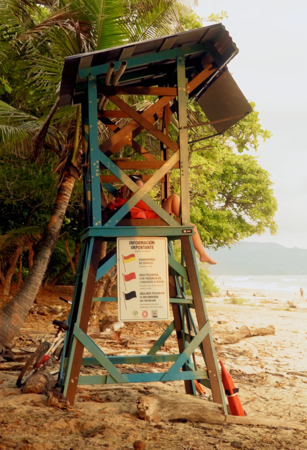 Lifeguard tower built with BIONIC Lumber on Costa Rica's Pacific coast